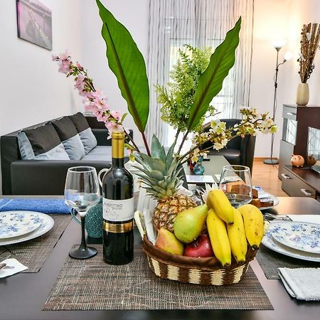 Manolitos Apartments 5 Atina Dış mekan fotoğraf