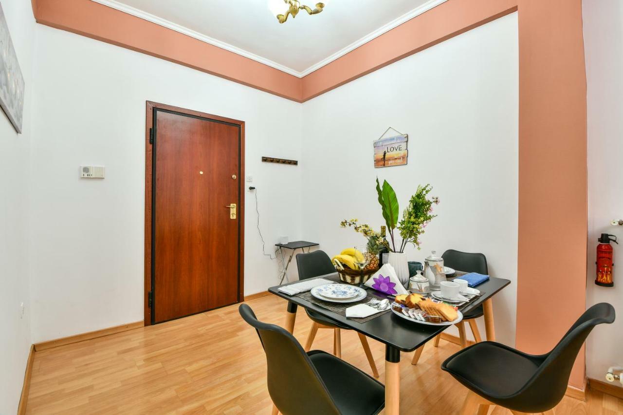 Manolitos Apartments 5 Atina Dış mekan fotoğraf